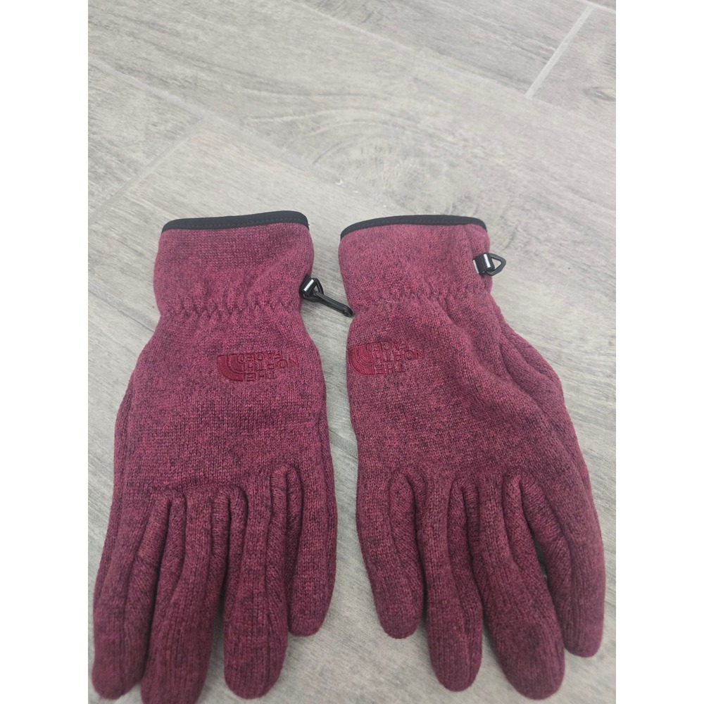 The North Face Women Fleece Knit Gloves Burgundy Medium Touchscreen Compatible